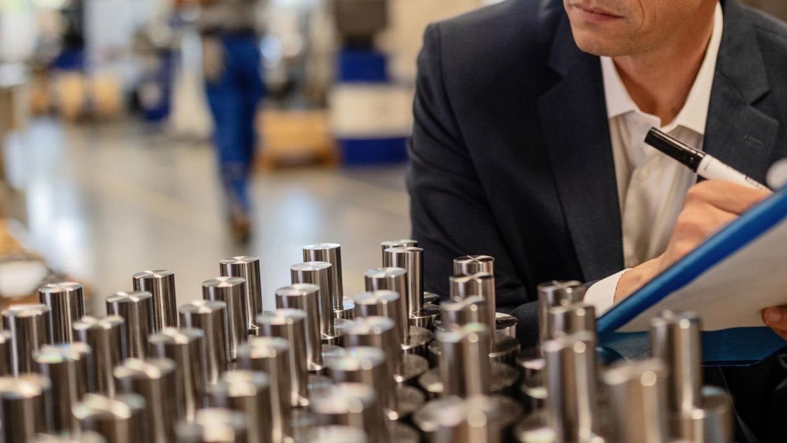 Rozliczanie kosztów produkcji w systemie ERP