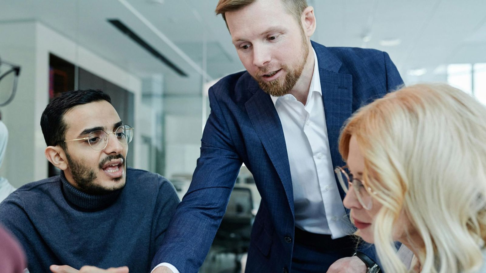 Technologia, która oszczędza – jak chmura zmienia zarządzanie zasobami?