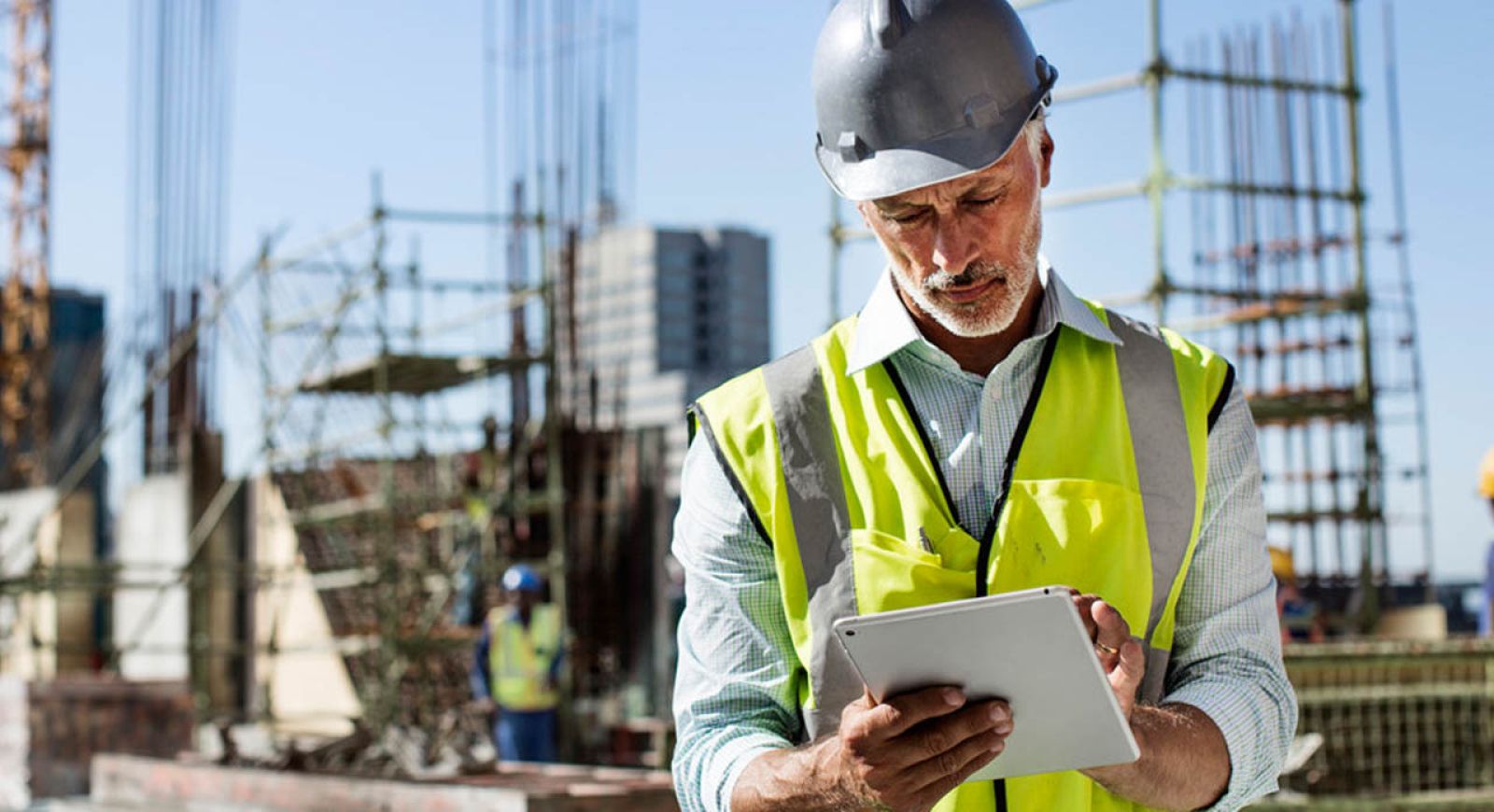 Efektywna współpraca z podwykonawcami w branży budowlanej